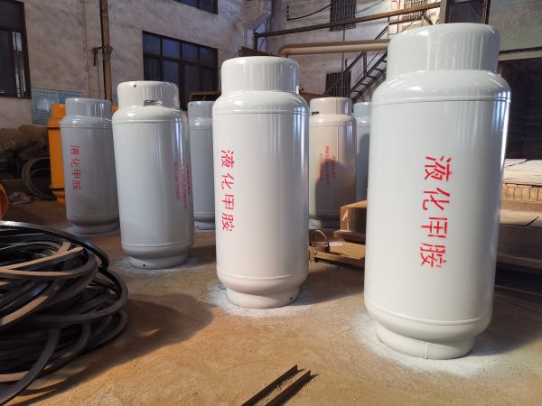 800L液化甲胺钢瓶